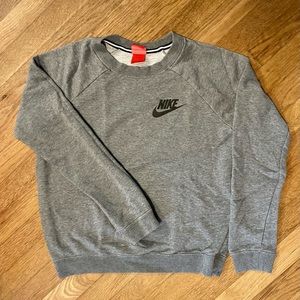 Women’s Small Lightweight Fleece Nike Pullover
